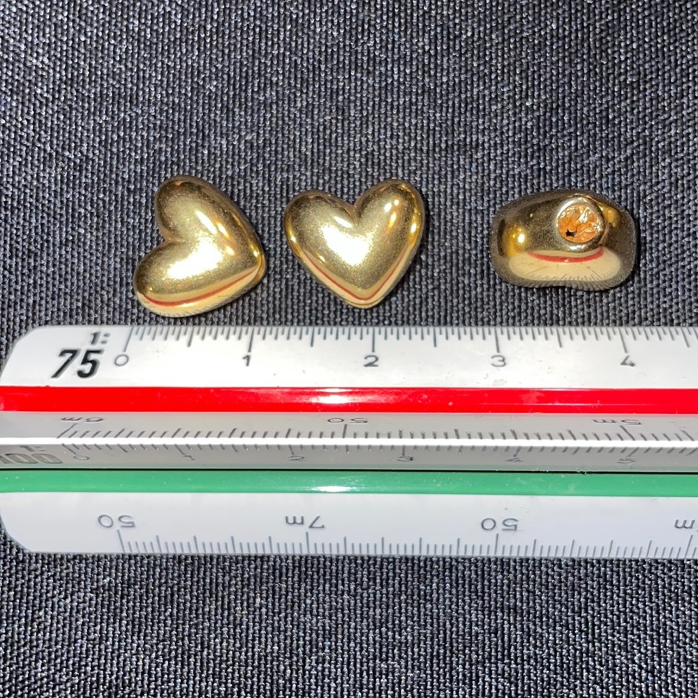 Gold hearts- 15x12mm